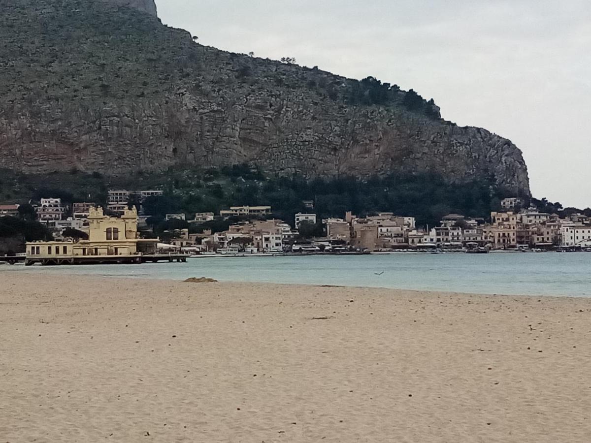 Casa Rosamarina Lejlighed Mondello Eksteriør billede