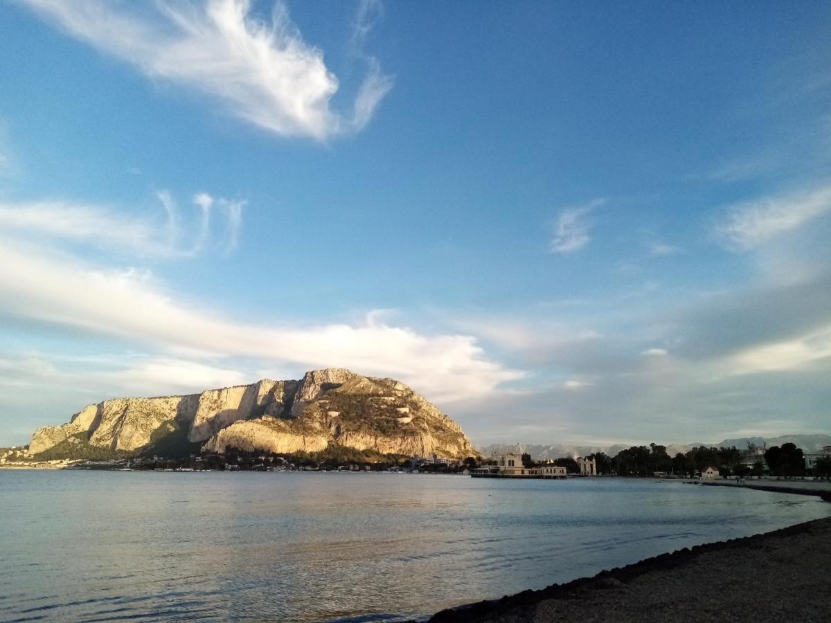 Casa Rosamarina Lejlighed Mondello Eksteriør billede